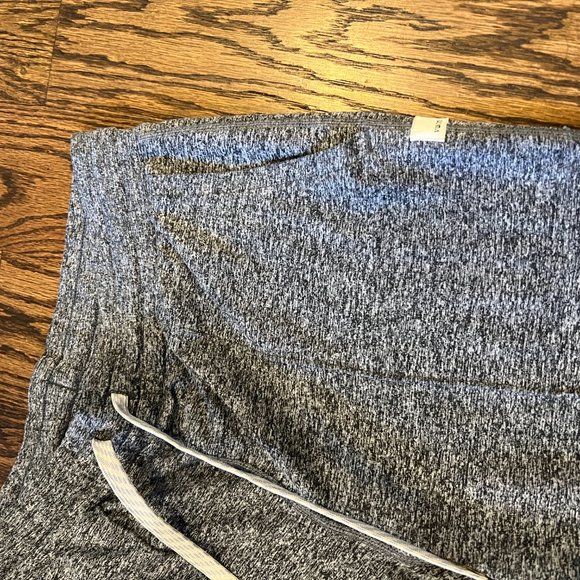 Vuori Halo Wide Leg Flare Pant - Heather Gray - Picture 6 of 8